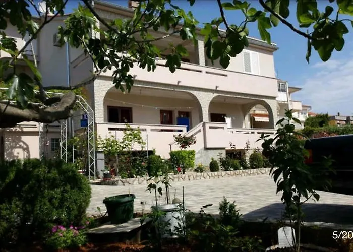 Apartament Kabashi *