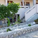Kabashi Apartman Krk Town