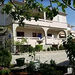 Apartman Kabashi *