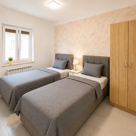 Apartment Kabashi Krk Town